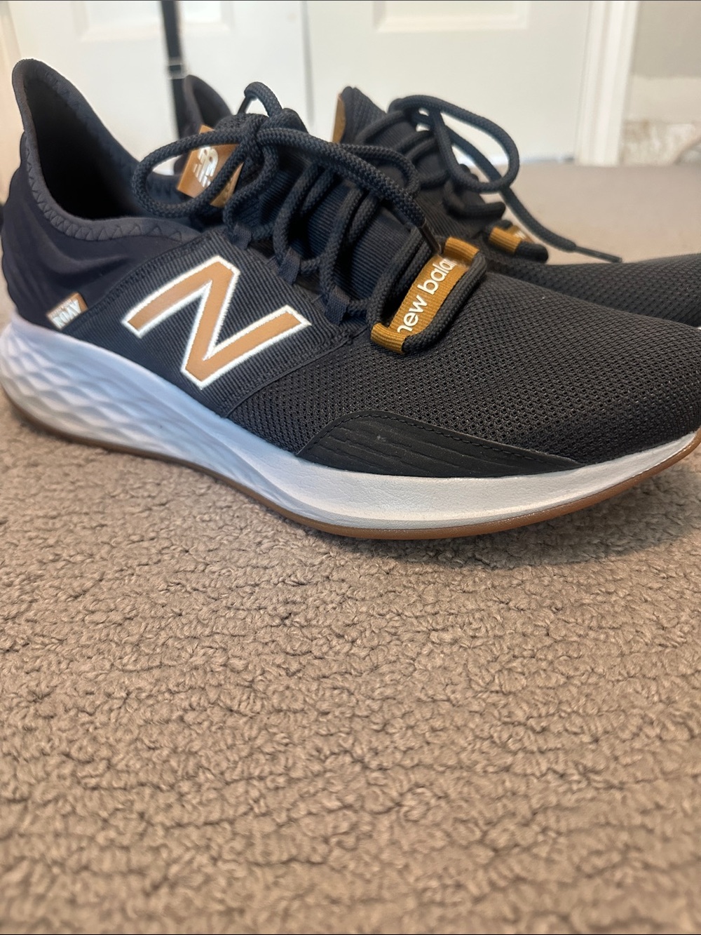 New Balance Men’s Black Athletic Sneakers with Tan Accents- size US 12